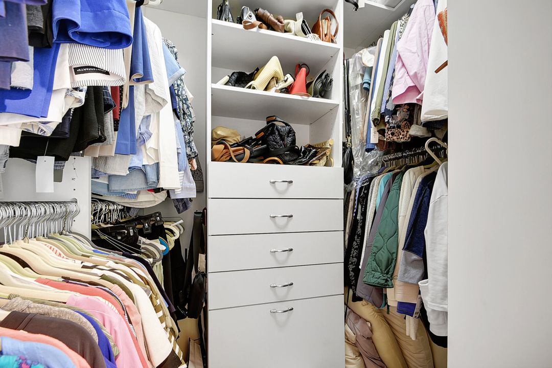 For Sale: $529,000 (3 beds, 2 baths, 1859 Square Feet)