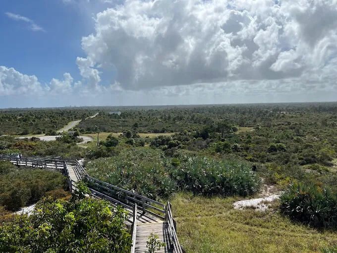 For Sale: $800,000 (3 beds, 2 baths, 2100 Square Feet)