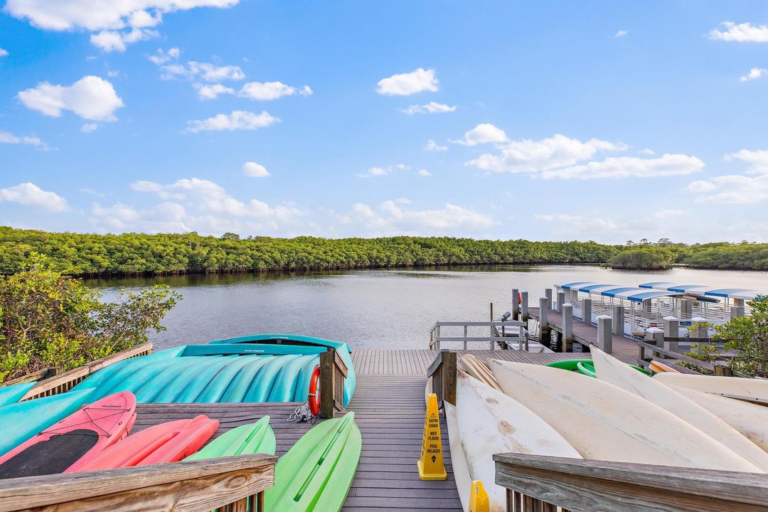 For Sale: $800,000 (3 beds, 2 baths, 2100 Square Feet)