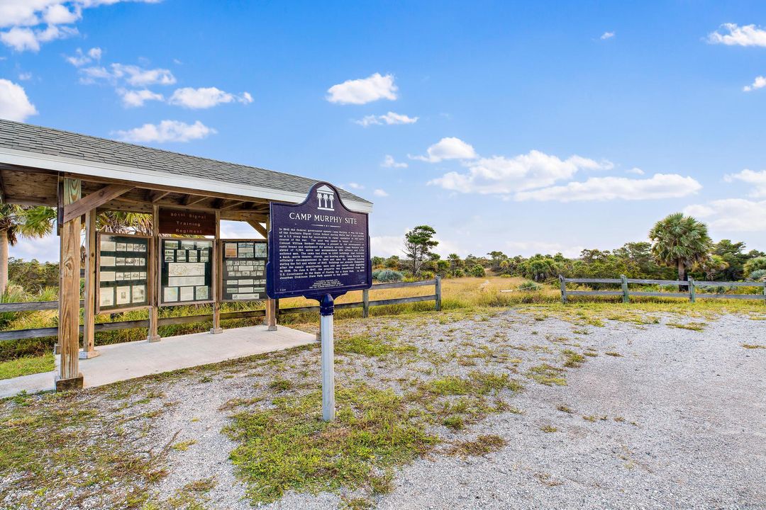 For Sale: $800,000 (3 beds, 2 baths, 2100 Square Feet)