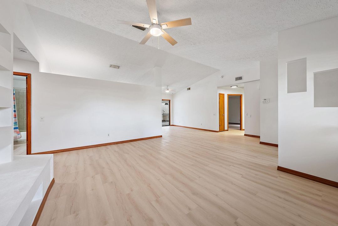 For Rent: $3,000 (3 beds, 2 baths, 1848 Square Feet)