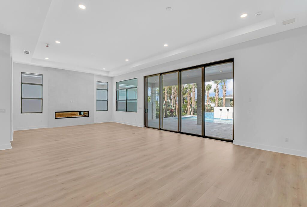 For Sale: $1,639,990 (3 beds, 4 baths, 2998 Square Feet)