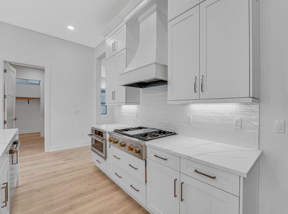 For Sale: $1,639,990 (3 beds, 4 baths, 2998 Square Feet)