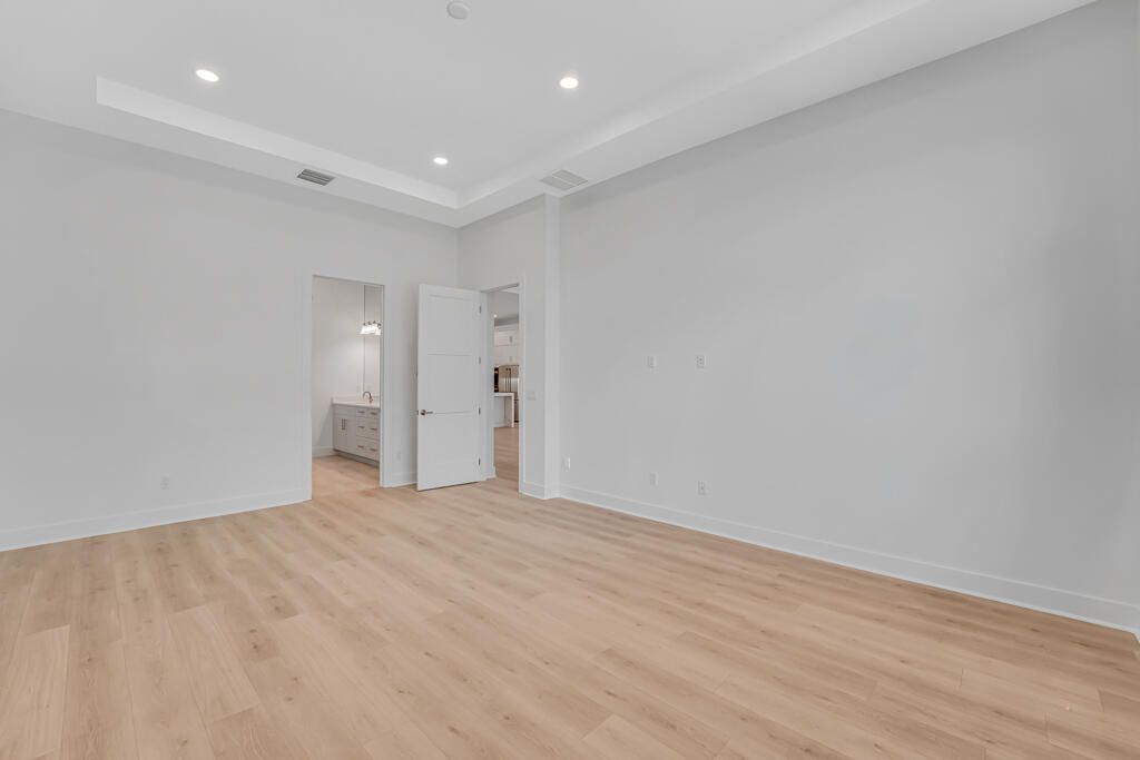 For Sale: $1,639,990 (3 beds, 4 baths, 2998 Square Feet)