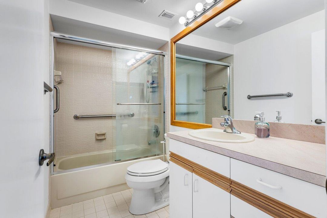 For Sale: $450,000 (2 beds, 2 baths, 1135 Square Feet)