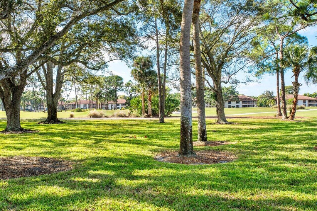 For Sale: $450,000 (2 beds, 2 baths, 1135 Square Feet)