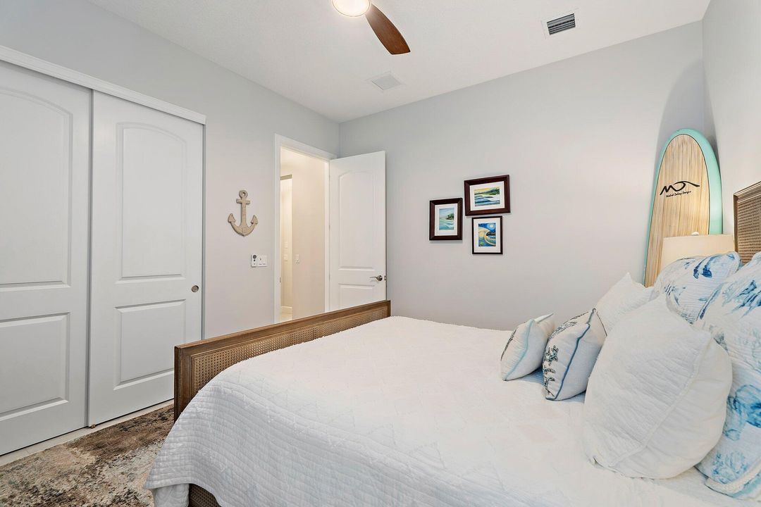 На продажу: $2,595,000 (4 спален, 4 ванн, 3919 Квадратных фут)