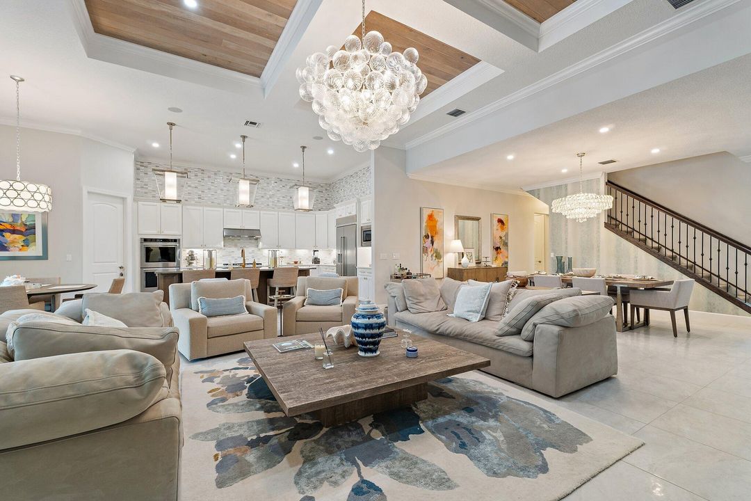 На продажу: $2,595,000 (4 спален, 4 ванн, 3919 Квадратных фут)