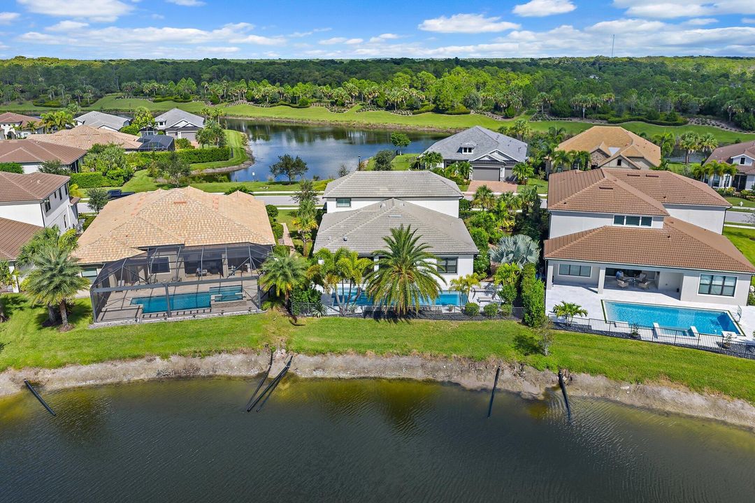 На продажу: $2,595,000 (4 спален, 4 ванн, 3919 Квадратных фут)