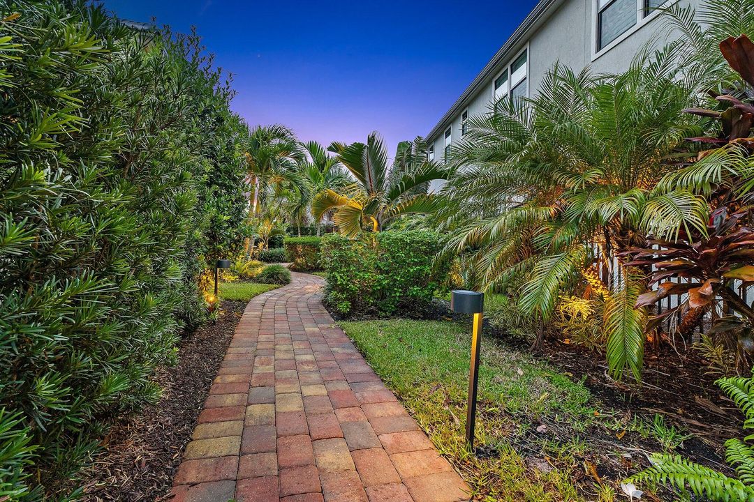 На продажу: $2,595,000 (4 спален, 4 ванн, 3919 Квадратных фут)