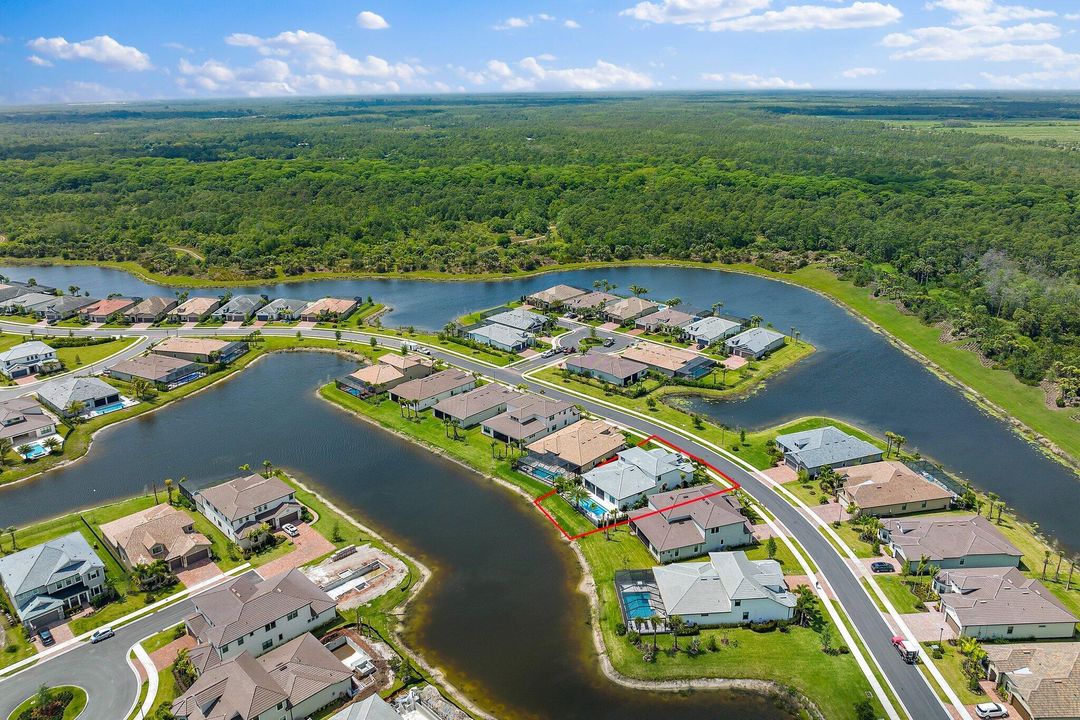 На продажу: $2,595,000 (4 спален, 4 ванн, 3919 Квадратных фут)