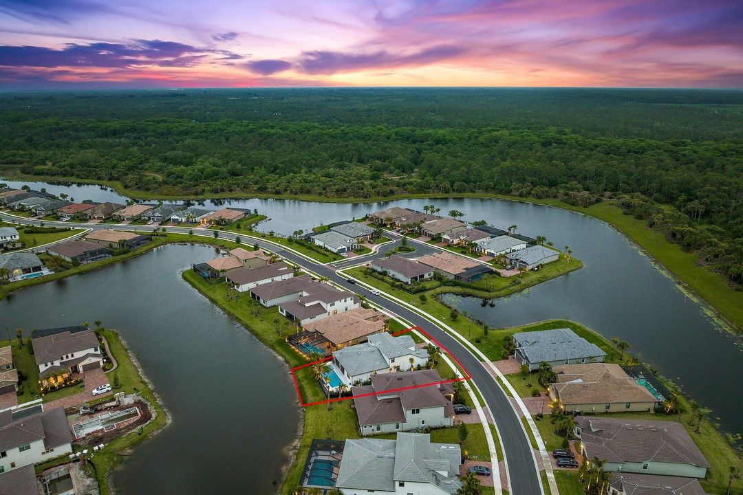 На продажу: $2,595,000 (4 спален, 4 ванн, 3919 Квадратных фут)