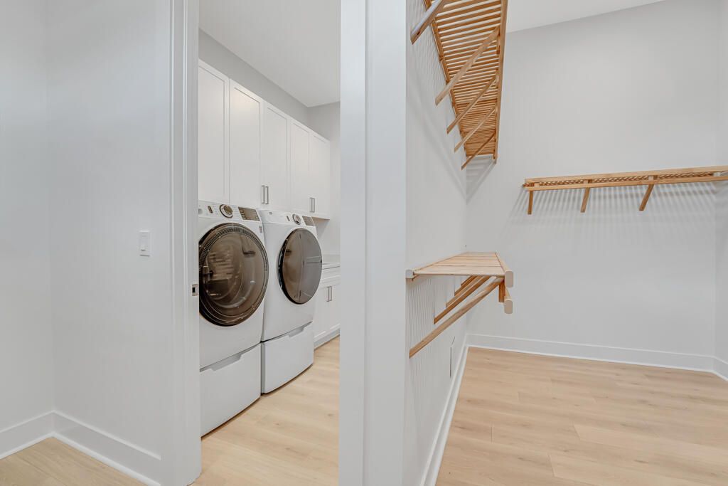 For Sale: $1,639,990 (3 beds, 4 baths, 2998 Square Feet)