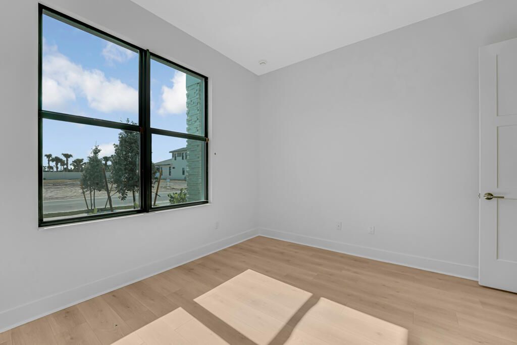 For Sale: $1,639,990 (3 beds, 4 baths, 2998 Square Feet)