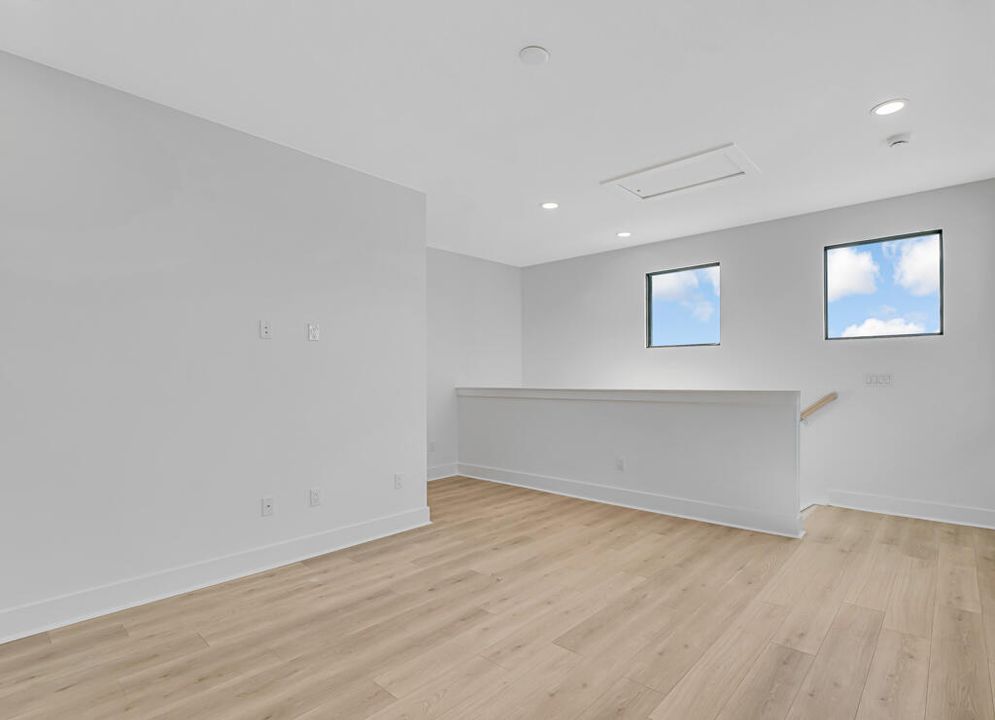 For Sale: $1,639,990 (3 beds, 4 baths, 2998 Square Feet)