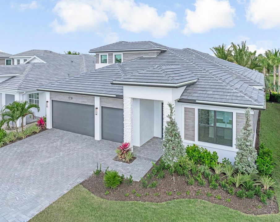 For Sale: $1,639,990 (3 beds, 4 baths, 2998 Square Feet)