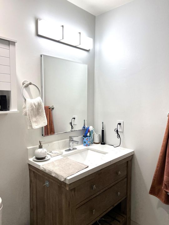 For Sale: $499,987 (3 beds, 2 baths, 1819 Square Feet)