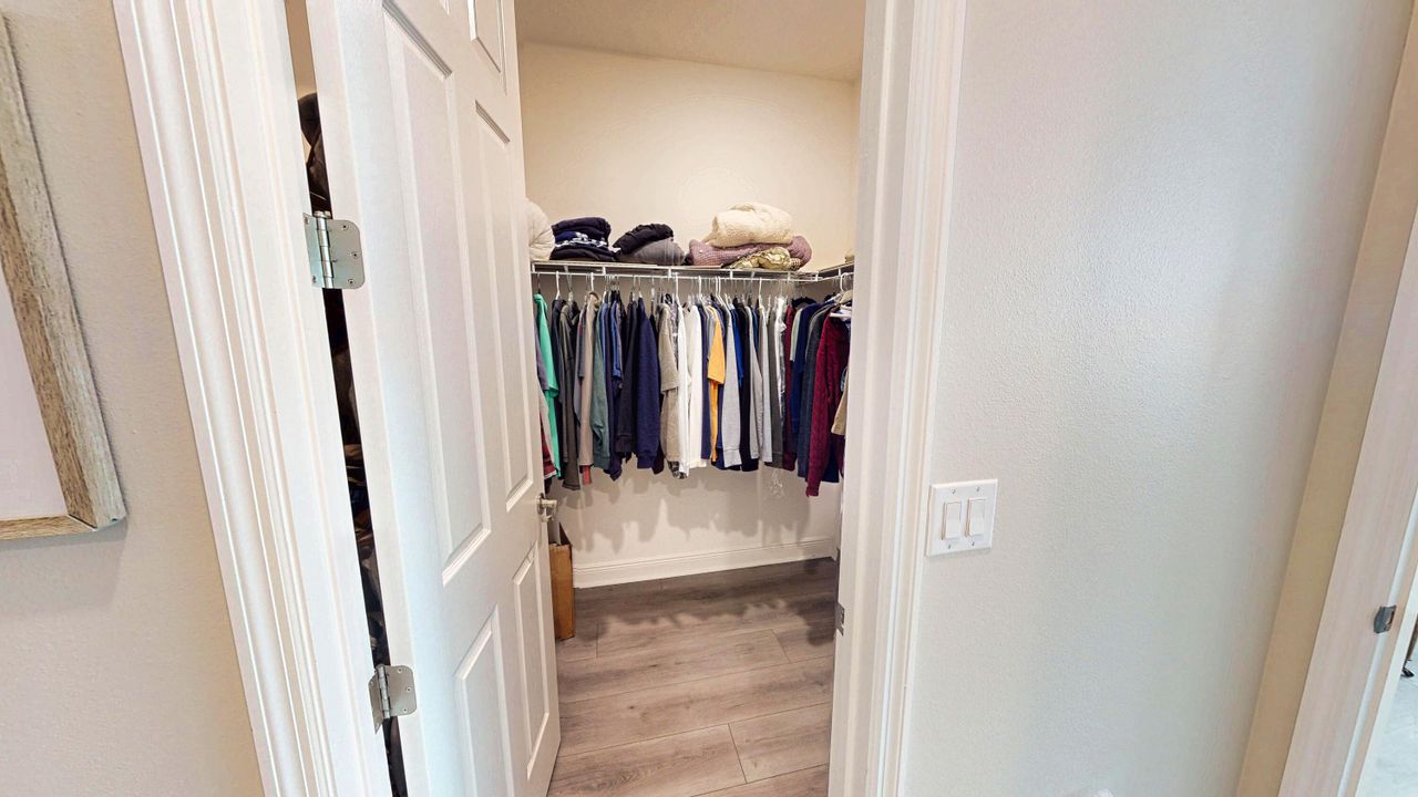 На продажу: $535,000 (3 спален, 2 ванн, 2446 Квадратных фут)