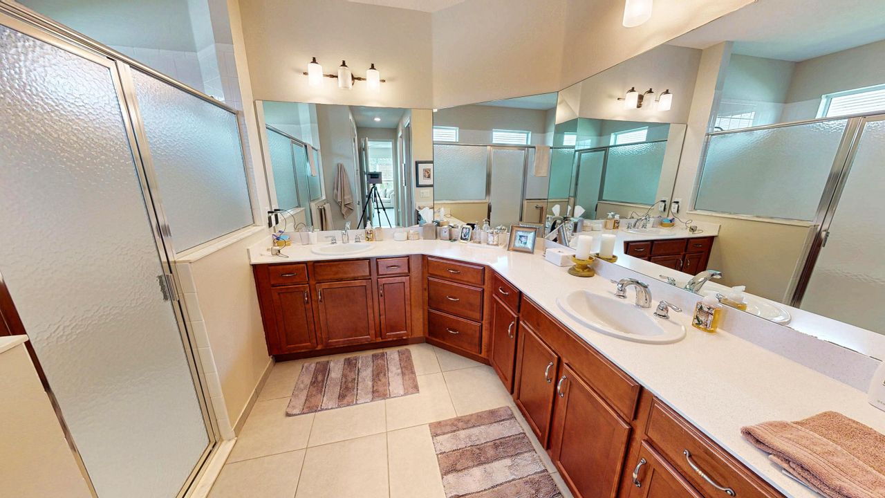 На продажу: $535,000 (3 спален, 2 ванн, 2446 Квадратных фут)