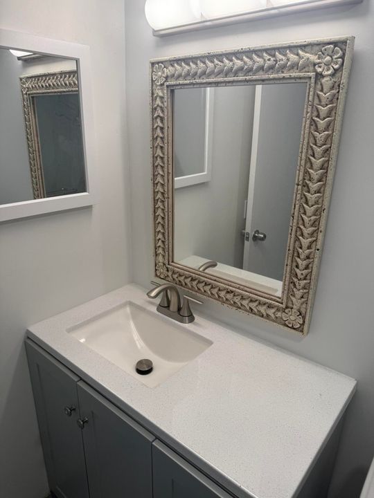 For Rent: $1,775 (1 beds, 1 baths, 729 Square Feet)