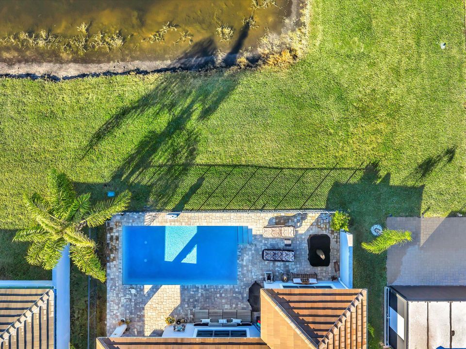 待售: $875,000 (3 贝兹, 2 浴室, 2105 平方英尺)