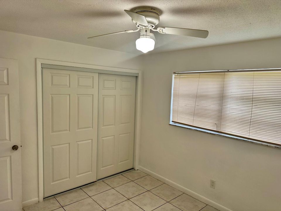 For Rent: $1,900 (2 beds, 1 baths, 773 Square Feet)