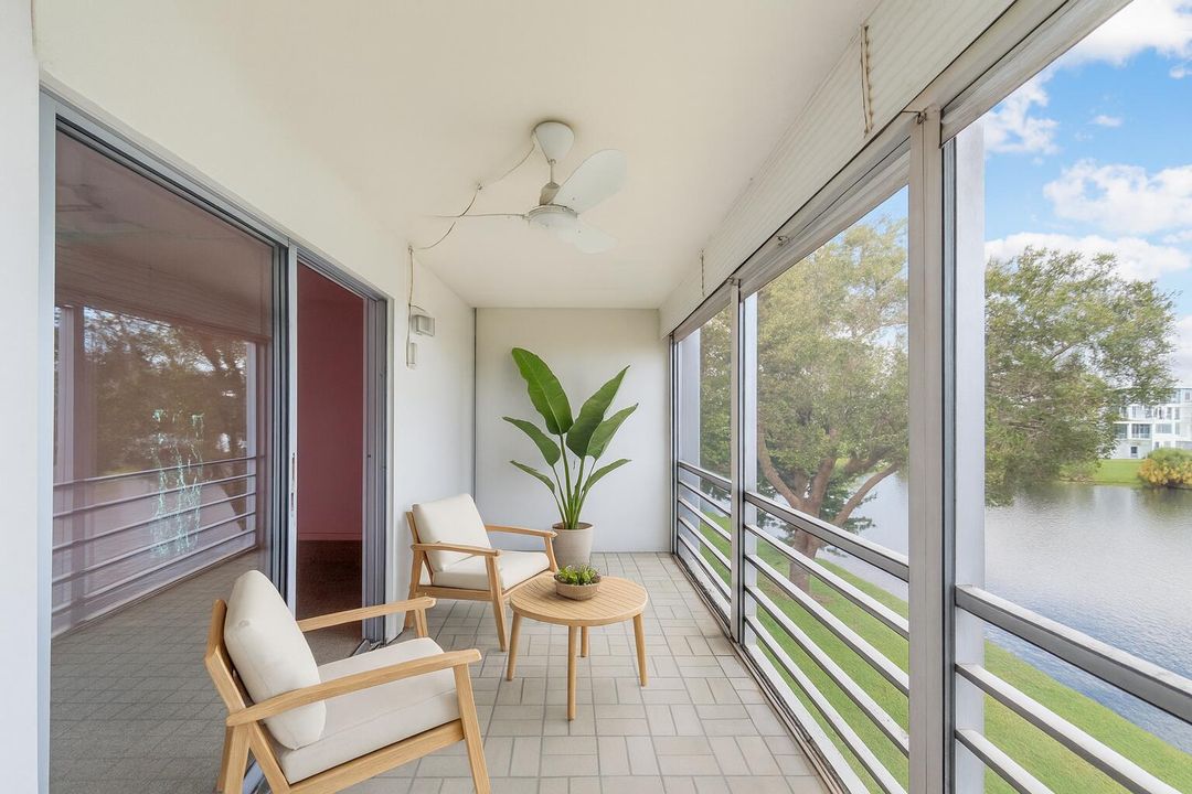 На продажу: $99,000 (1 спален, 1 ванн, 700 Квадратных фут)