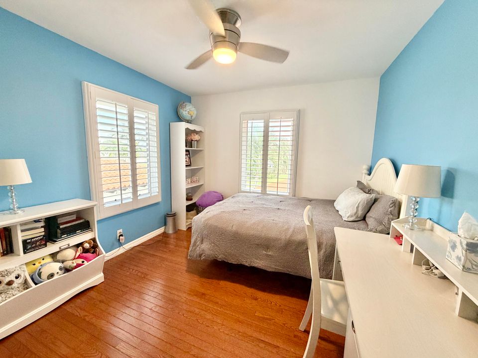 For Rent: $5,300 (4 beds, 3 baths, 2509 Square Feet)