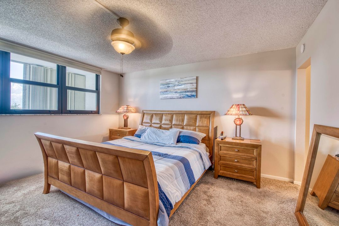 待售: $319,000 (2 贝兹, 2 浴室, 1160 平方英尺)