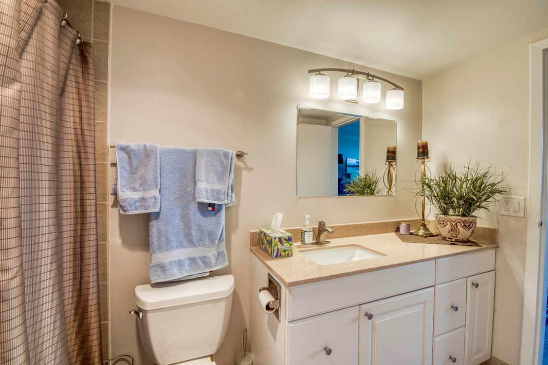 待售: $319,000 (2 贝兹, 2 浴室, 1160 平方英尺)