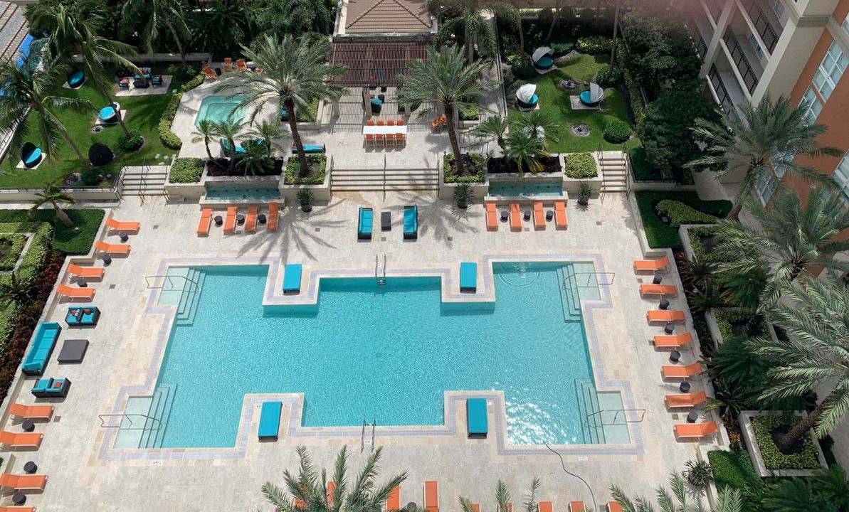 For Rent: $4,750 (1 beds, 1 baths, 755 Square Feet)