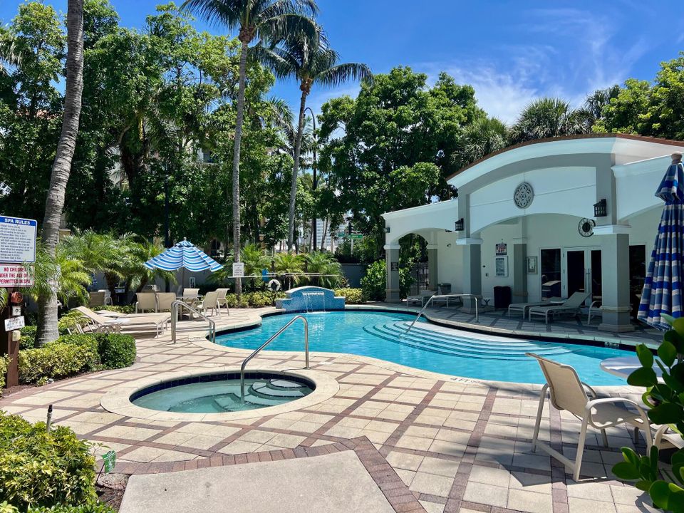 For Sale: $840,000 (3 beds, 2 baths, 1751 Square Feet)