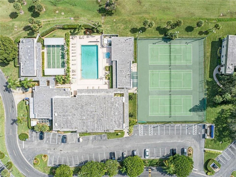 For Sale: $175,900 (2 beds, 2 baths, 1251 Square Feet)