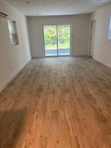 For Rent: $1,650 (0 beds, 1 baths, 500 Square Feet)