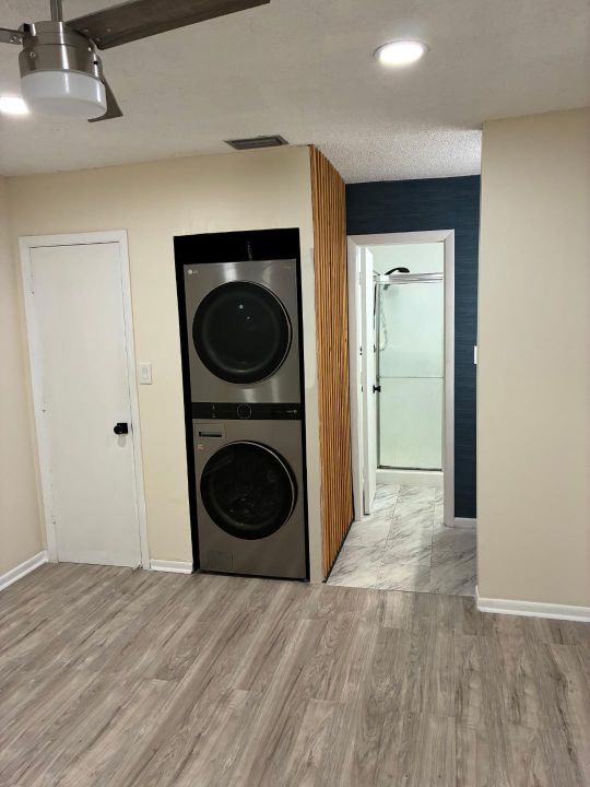 For Sale: $175,000 (2 beds, 2 baths, 775 Square Feet)