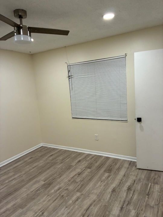 For Sale: $175,000 (2 beds, 2 baths, 775 Square Feet)