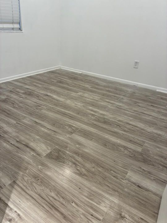 For Sale: $175,000 (2 beds, 2 baths, 775 Square Feet)