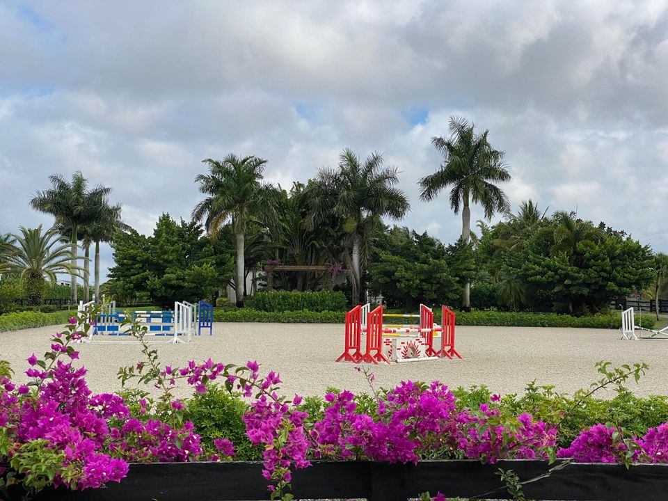 For Rent: $2,000 (0 beds, 1 baths, 4350 Square Feet)