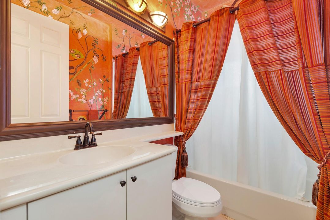 For Sale: $570,000 (3 beds, 2 baths, 2536 Square Feet)