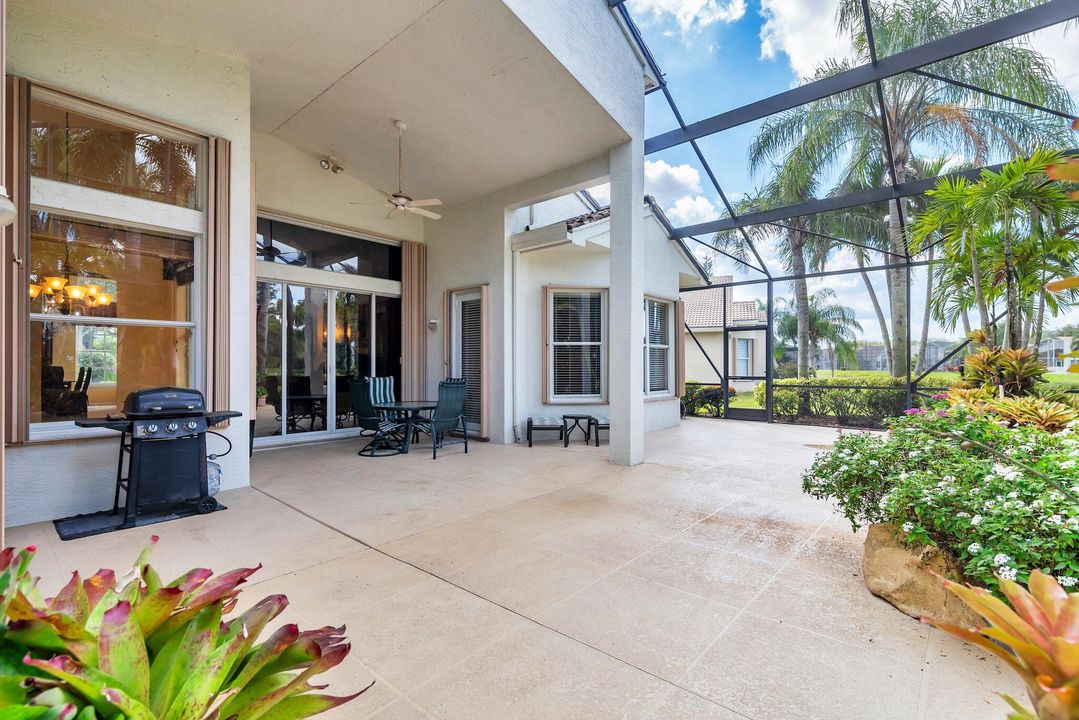 For Sale: $570,000 (3 beds, 2 baths, 2536 Square Feet)