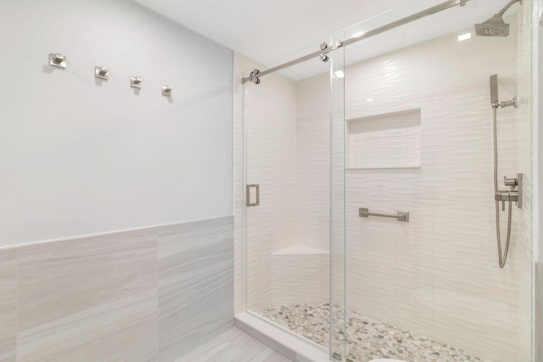 待售: $1,425,000 (2 贝兹, 2 浴室, 1760 平方英尺)