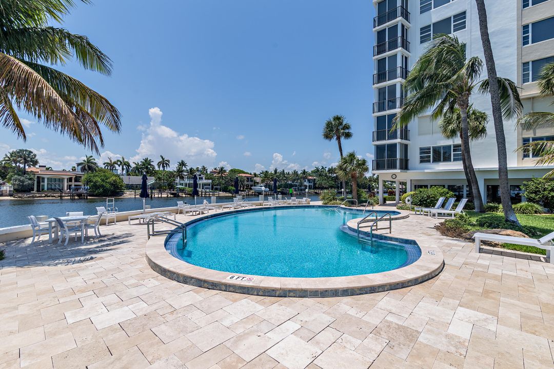 待售: $1,425,000 (2 贝兹, 2 浴室, 1760 平方英尺)