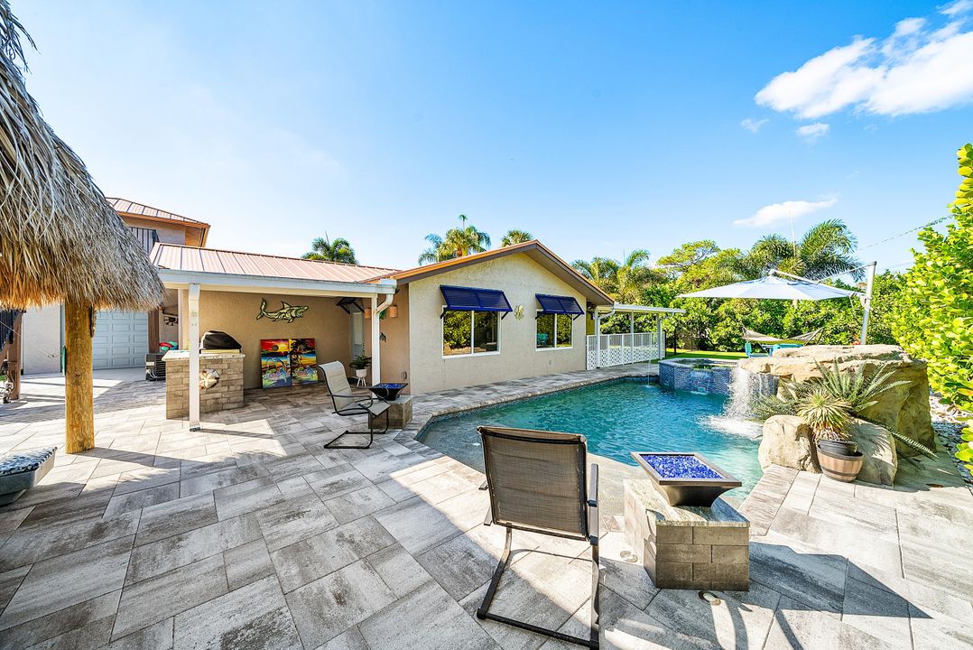 For Sale: $824,099 (3 beds, 2 baths, 1777 Square Feet)