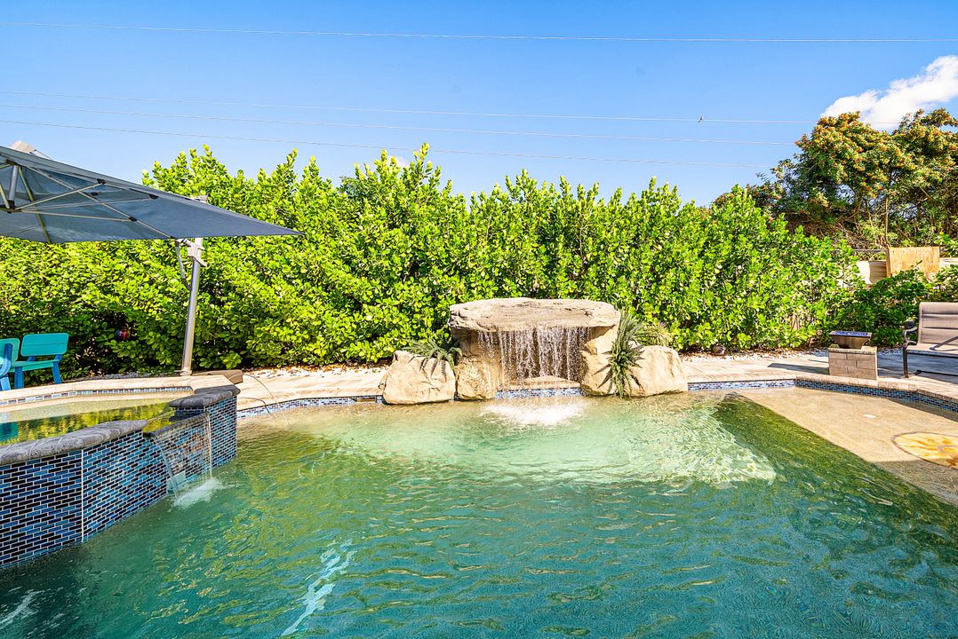 For Sale: $824,099 (3 beds, 2 baths, 1777 Square Feet)