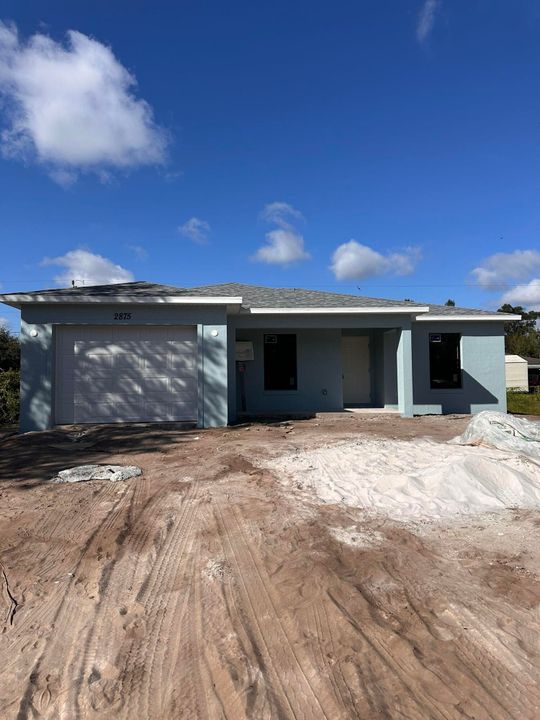 For Sale: $329,000 (3 beds, 2 baths, 1204 Square Feet)