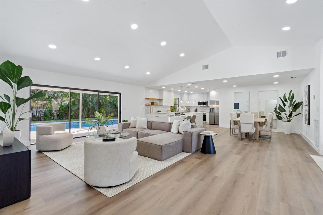 For Sale: $724,950 (3 beds, 2 baths, 2080 Square Feet)