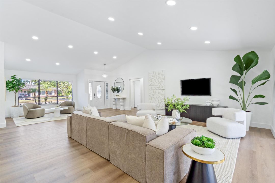 For Sale: $724,950 (3 beds, 2 baths, 2080 Square Feet)