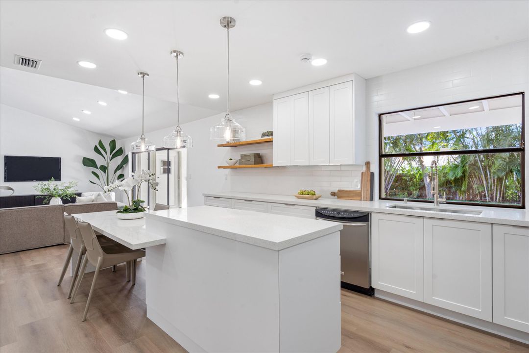 For Sale: $724,950 (3 beds, 2 baths, 2080 Square Feet)