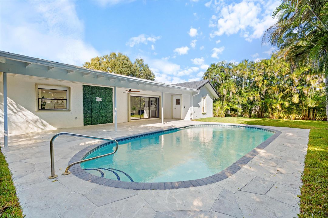 For Sale: $724,950 (3 beds, 2 baths, 2080 Square Feet)