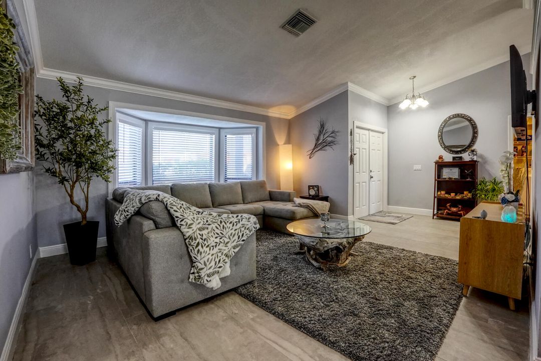 For Sale: $575,000 (3 beds, 2 baths, 1847 Square Feet)